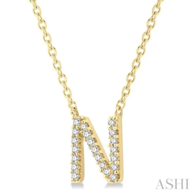 1/20 ctw Initial 'N' Round Cut Diamond Pendant With Chain in 14K Yellow Gold