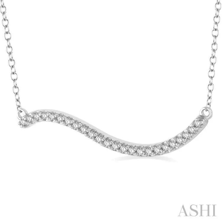 1/6 Ctw Wave Round Cut Diamond Pendant With Link Chain in 10K White Gold