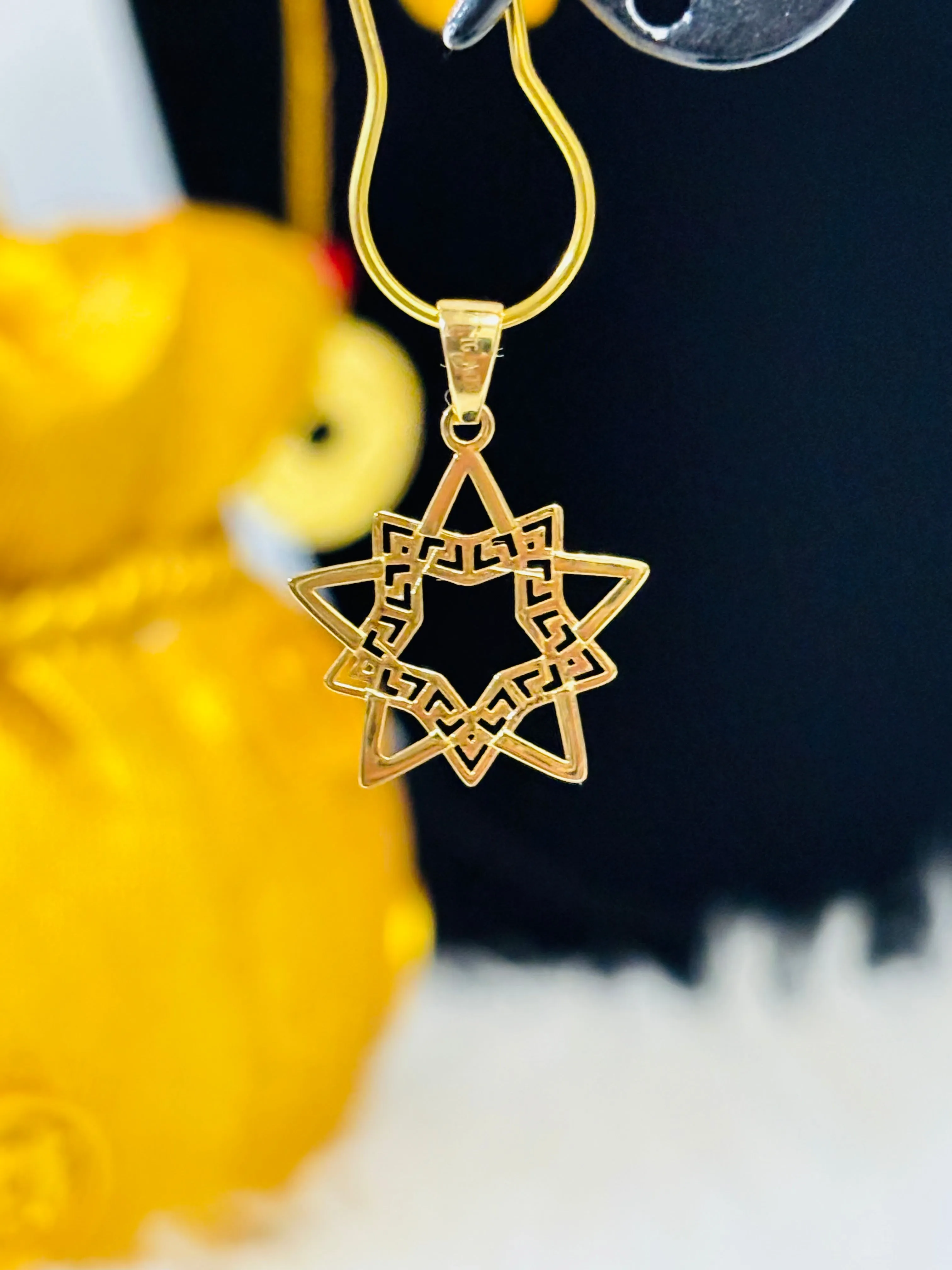 18K Gold Star Pendant