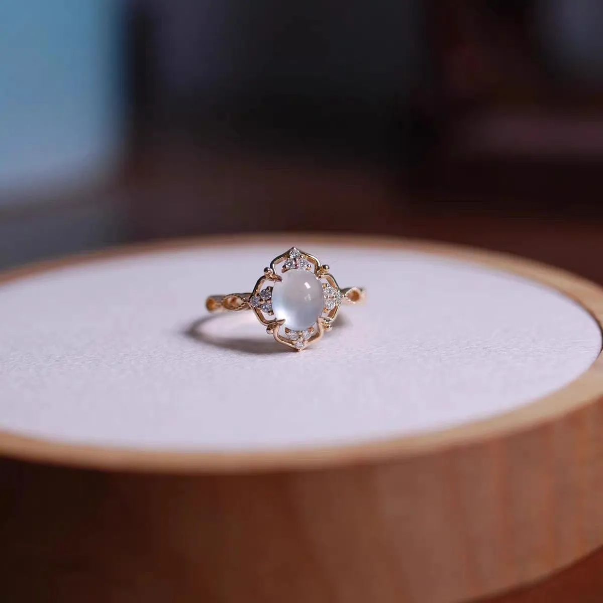 Baroque-style Moonstone Ring