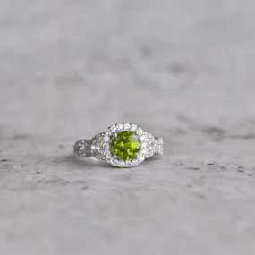 Eternal Charm - Peridot Ring