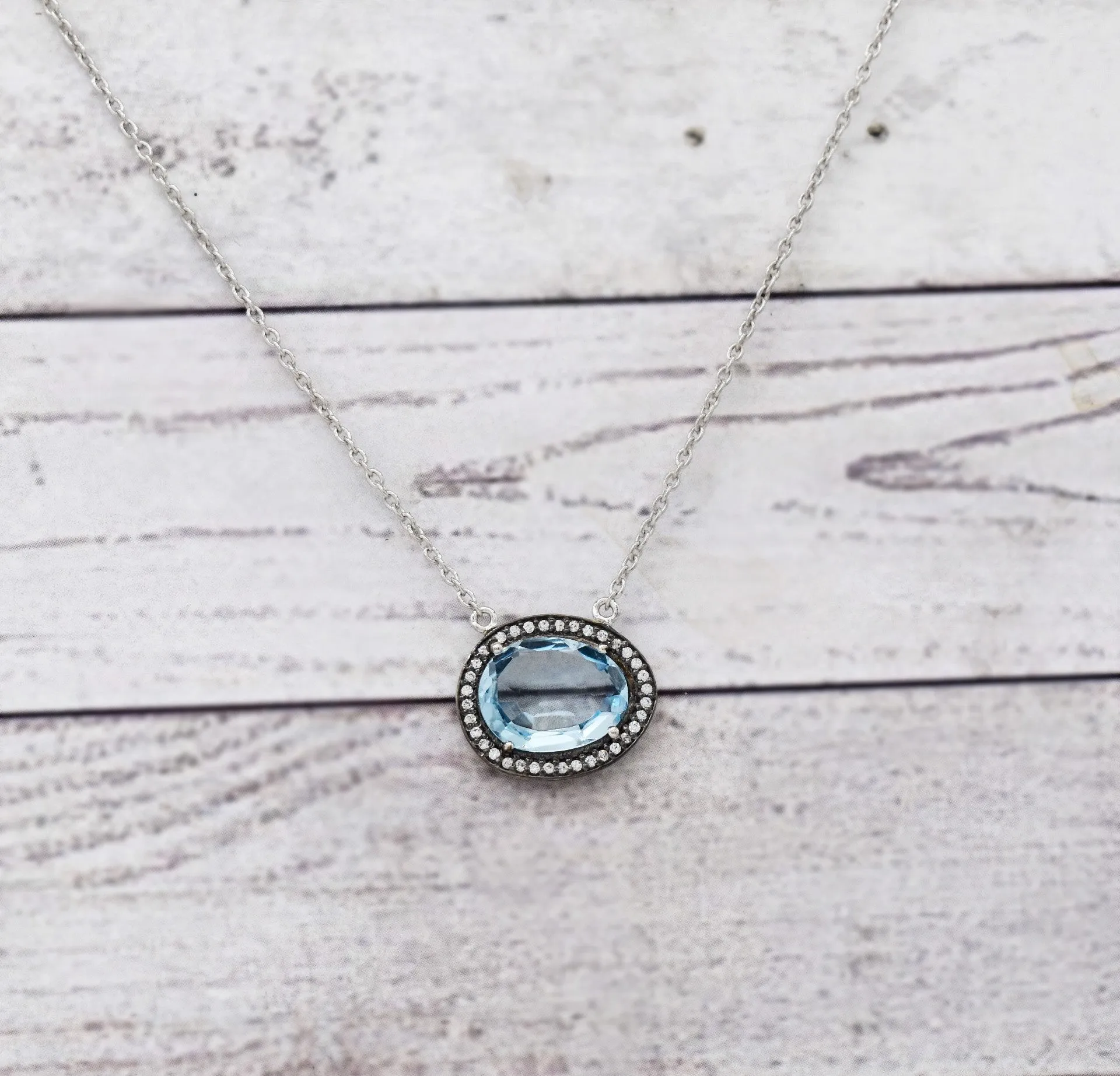 Goregeous Sky Blue Topaz Cubic Zirconia Oval-shaped Necklace