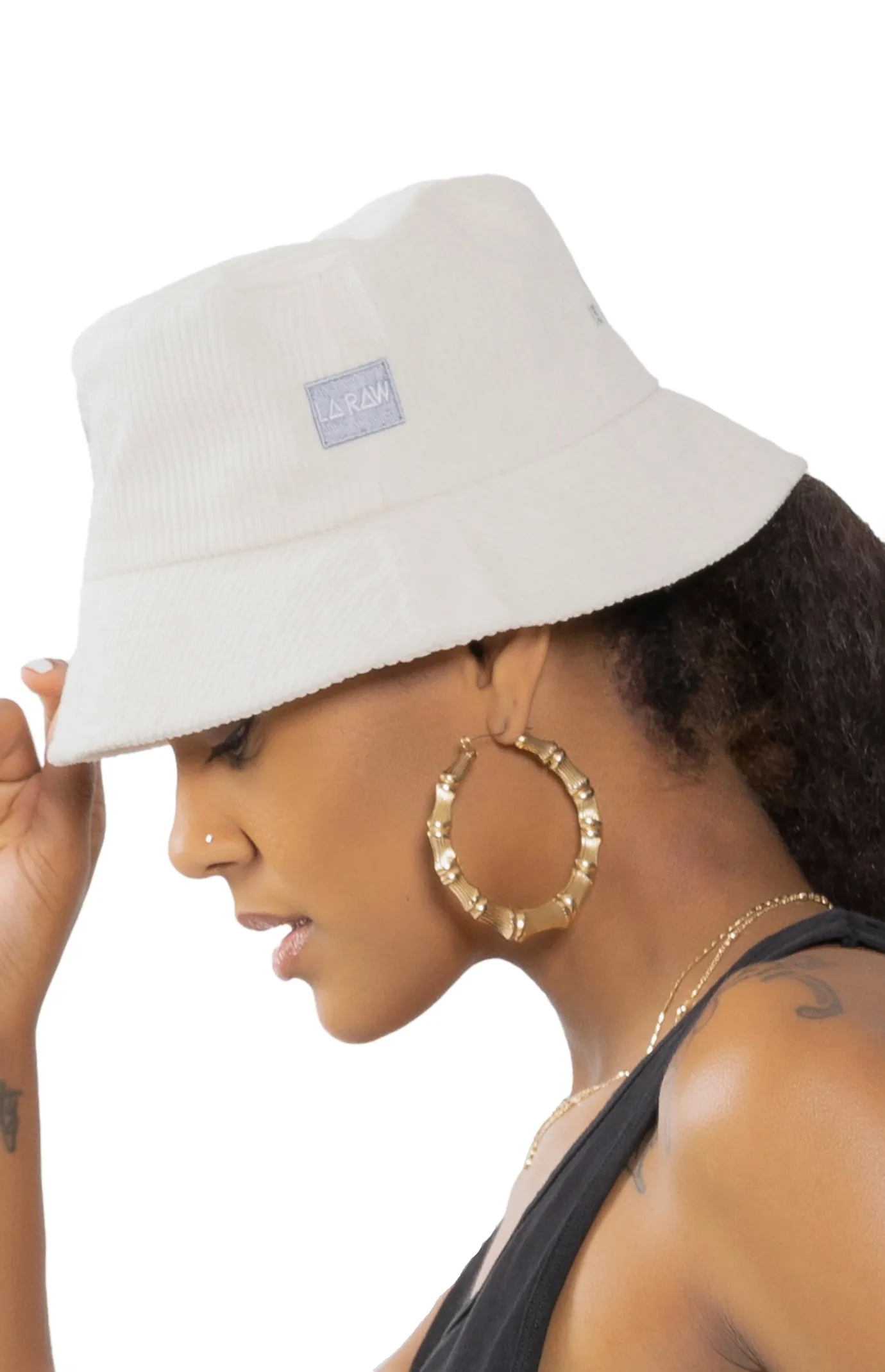 GRATITUDE CORDUROY BUCKET HAT OFF WHITE