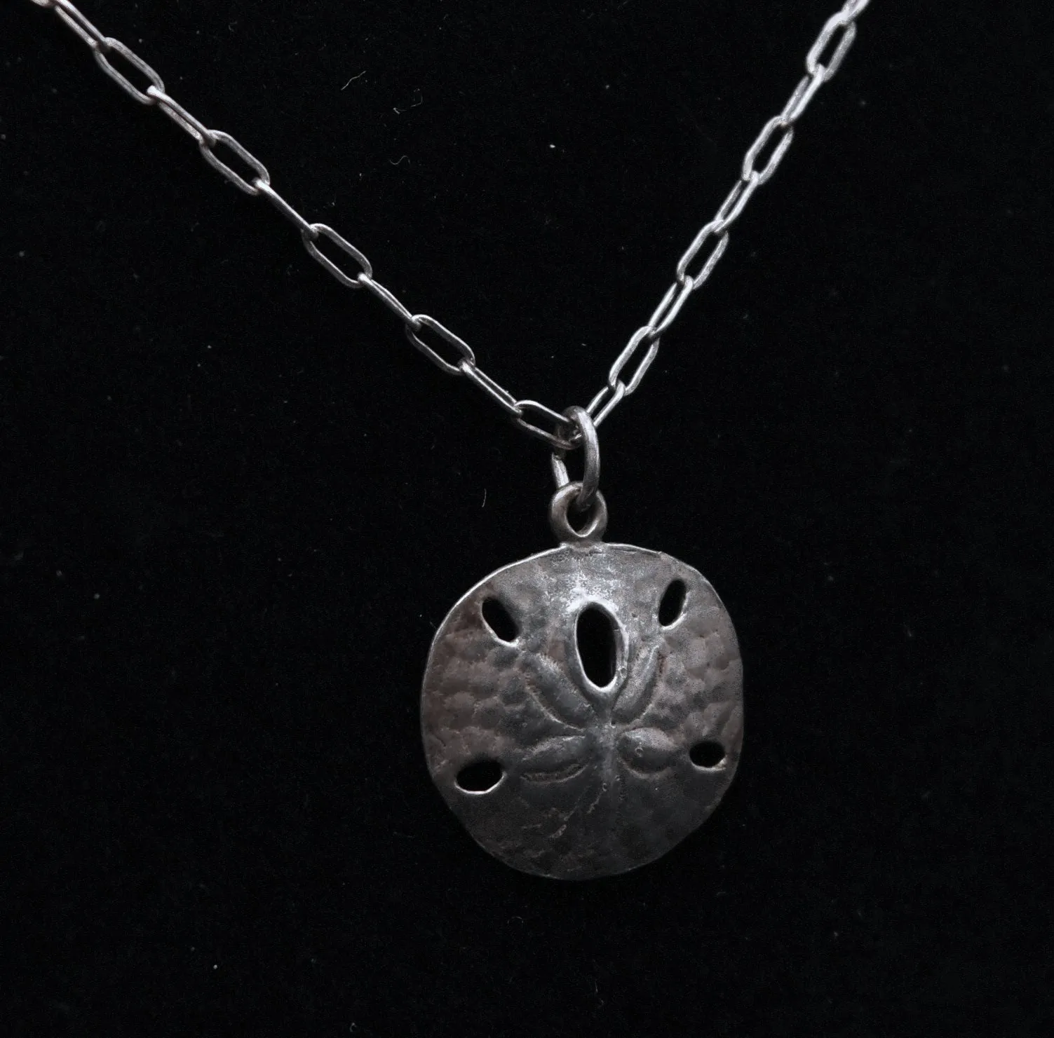 James Avery - Vintage 14K White Gold Sand Dollar Pendant on Sterling Silver Chain Necklace - 17"