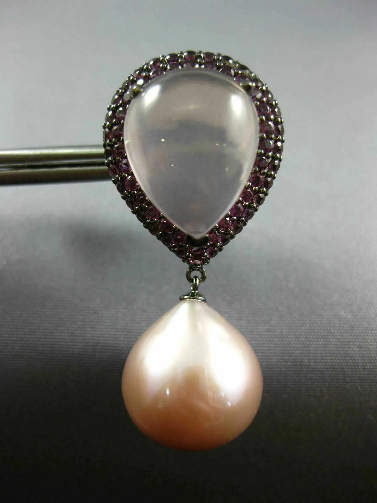 LARGE 10.20CT AAA PINK PEARL SAPPHIRE & QUARTZ 18KT BLACK GOLD HANGING EARRINGS