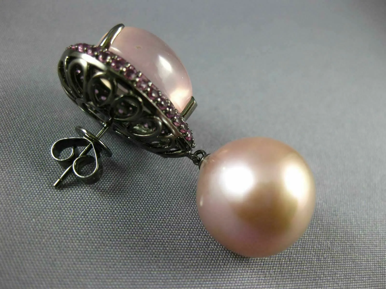 LARGE 10.20CT AAA PINK PEARL SAPPHIRE & QUARTZ 18KT BLACK GOLD HANGING EARRINGS