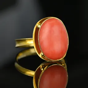 Vintage 18K Gold Oval Cab Mediterranean Coral Ring