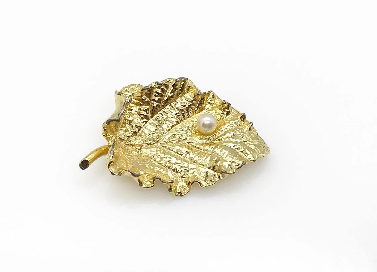 Vintage Golden Leaf Brooch with Pearl