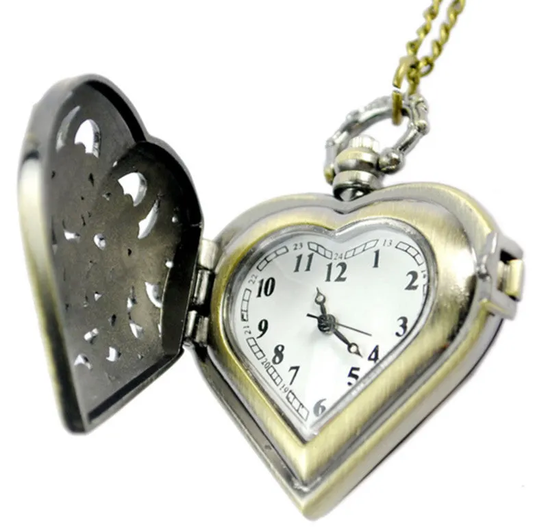 Vintage Watch Fashion Nostalgic Old Man Necklace Quartz Pocket Watch Flip Hollow Heart-Shaped Pocket Watch